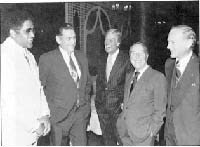 Don Newcomb, Harold E. Hughes, Dick Van Dyke, Garry Moore és Buzz Aldrin