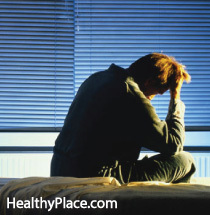 Az alvási zavarok túl gyakoriak a PTSD elleni küzdelemben. Tudjon meg többet a PTSD alvási zavarok leküzdéséről és azok kezeléséről.
