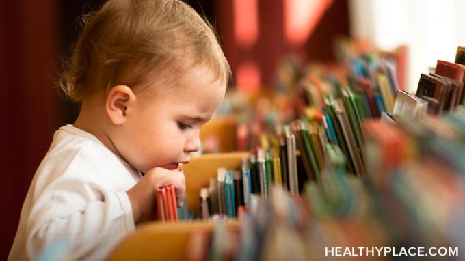 A gyermekek tanulási nehézségei korán megjelenhetnek. Megbízható információkat szerezhet a gyermekek tanulási nehézségeinek korai jeleiről, a HealthyPlace-ról.