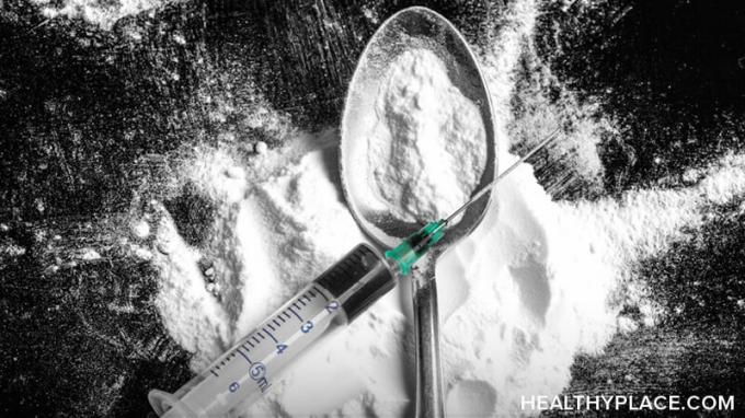 Mi a heroin? Megbízható információk a heroinról, beleértve az addiktív és veszélyes tulajdonságait. Tudjon meg többet a heroinról és annak felhasználásáról.