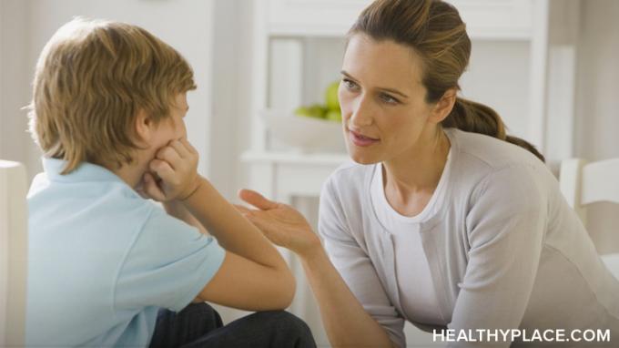 Reaktív kötődési rendellenességgel (RAD) szenvedő gyermek fegyelmezése nehéz lehet. Fedezze fel a fegyelem célját, és hasznos tippeket kapjon a HealthyPlace-ról.