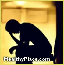 A depresszió gyakran kíséri a fizikai betegségeket, az esp pajzsmirigy és a hormonális rendellenességeket, amelyek befolyásolhatják az agy kémiáját, ami depressziót eredményezhet.
