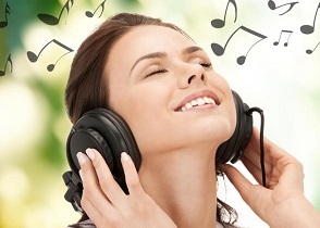 A zenére való hangolás csökkentheti a szorongást. A zene pozitív hatással van az agyra, hogy csökkentse a szorongást. Tudja meg, miért és hogyan csökkenti a zene a szorongást. Olvasd ezt el.